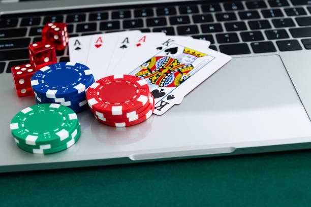 Live dealer at sangwin606 Lightning Baccarat table with HD camera setup